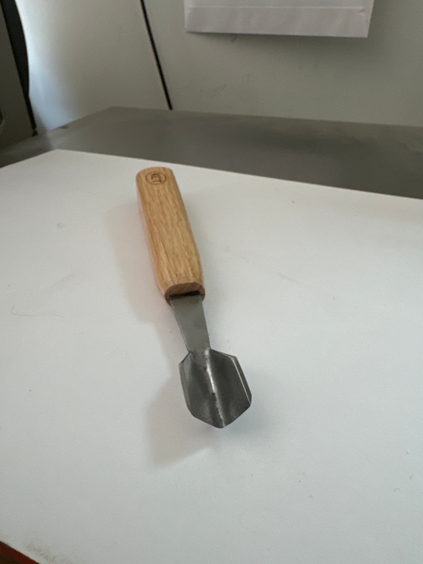 OCC 90° x 3/4" V-Gouge with 4 1/2" Handle