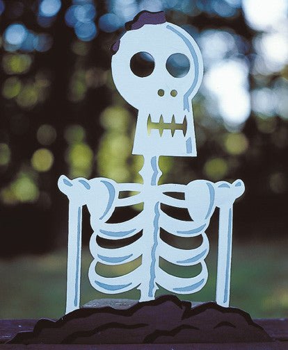 Scary Skeleton Yard Decoration Plan - Cherry Tree Toys